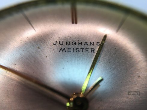 Revision-Junghans-J84S10-Meister-hidden-lugs-013.jpg