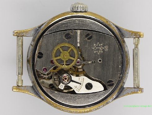 Junghans-J98-698.71-Werk-movement-1.jpg
