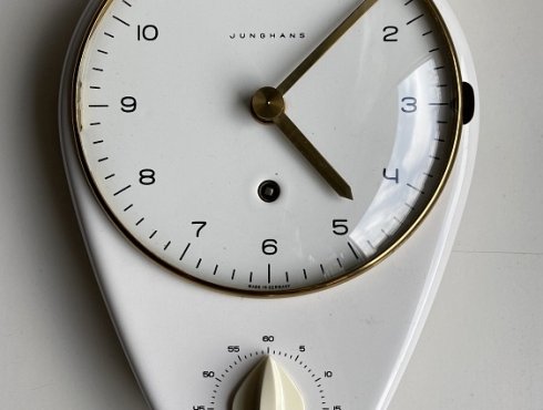 Junghans-Küchenuhr-Max-Bill-Kurzzeitmesser-Sebastian-Brassat-001.jpg