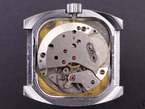 Junghans-620.54-Werk-movement2.png