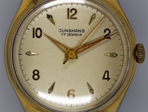 Junghans-693.83-front1.jpg