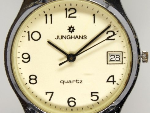 Junghans-Quartz-ETA-963.114-Front.jpg