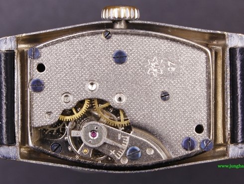 Junghans-J97-Werk-movement.jpg