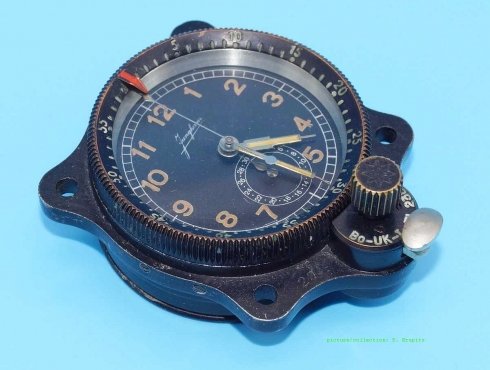 Junghans-J30-BZ-Borduhr-BoUk-1-Fl.23885-V1.1-002.jpg