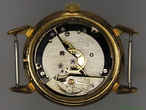 Junghans-J93S1-Junghans-693.70-Werk-movement.jpg