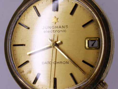 Junghans-600.12-001.png