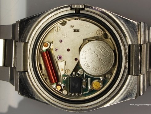 Junghans-667.20-Werk-movement-.jpg